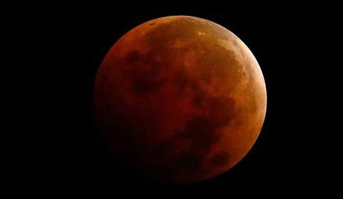 Warga Dunia Bisa Menyaksikan Gerhana Bulan Terlama Abad Ini, Jangan Lewatkan