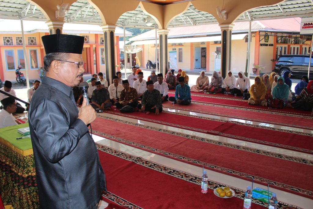 Ali Mukhni Hadiri Halal Bihalal Kakemenag Padang Pariaman
