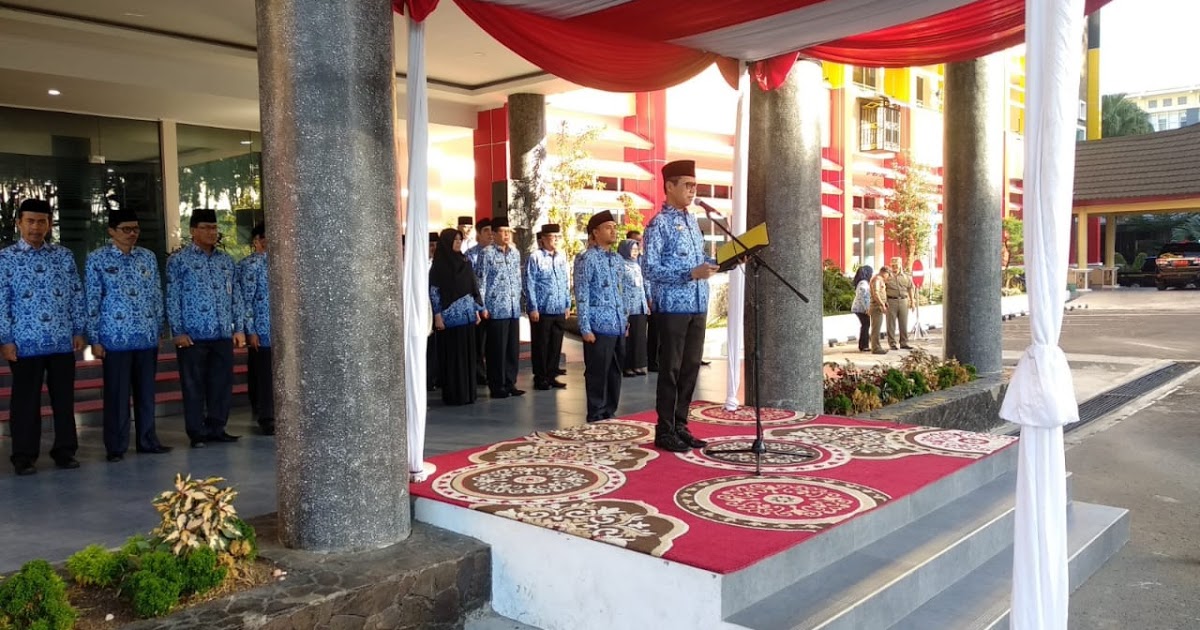 Gubernur Irwan Prayitno Ingatkan ASN Jangan Hidup Bergaya Selebritis