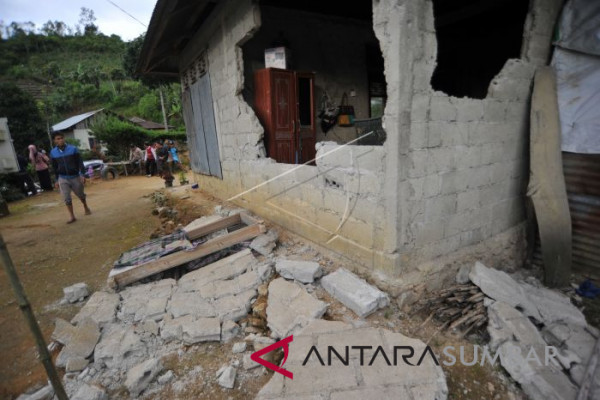 Sumbar rawan bencana, pemprov dorong masyarakat dirikan bangunan ramah gempa