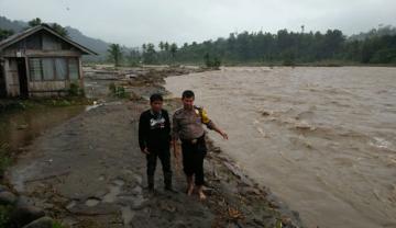 Banjir Bandang di Kayu Tanam Padang Pariaman, 6 Unit Rumah Hanyut