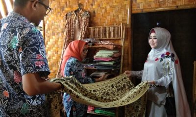 Lisda Hendrajoni Ajak Perwakilan Semen Padang Kunjungi Kampung Batik Loempo