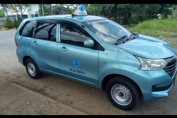 Bluebird urus perizinan untuk datangkan taksi MPV