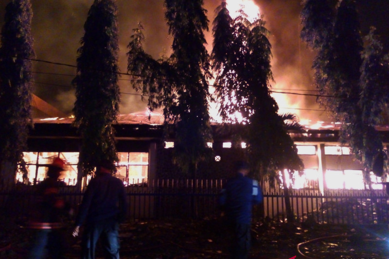 Gubernur berharap kebakaran kantor KPPN tidak pengaruhi administrasi kegiatan pembangunan dari APBN