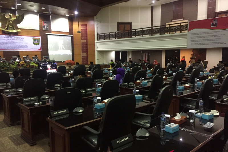 Puluhan anggota DPRD Sumbar tidak hadiri rapat mendengarkan pidato kenegaraan Presiden