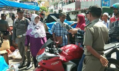 Tertibkan PKL, Satpol PP Padang Dihadang OTK dengan Sebilah Ladiang