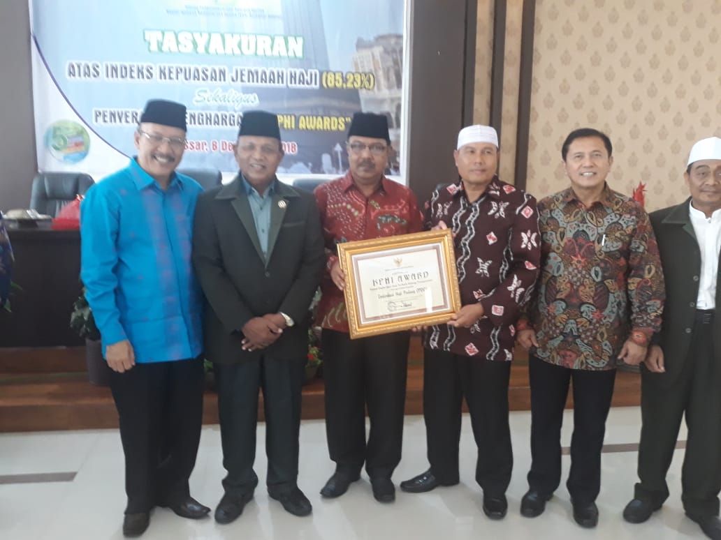 KPHI Award 2018 Tetapkan Embarkasi Haji Padang Terbaik Nasional Bidang Transportasi