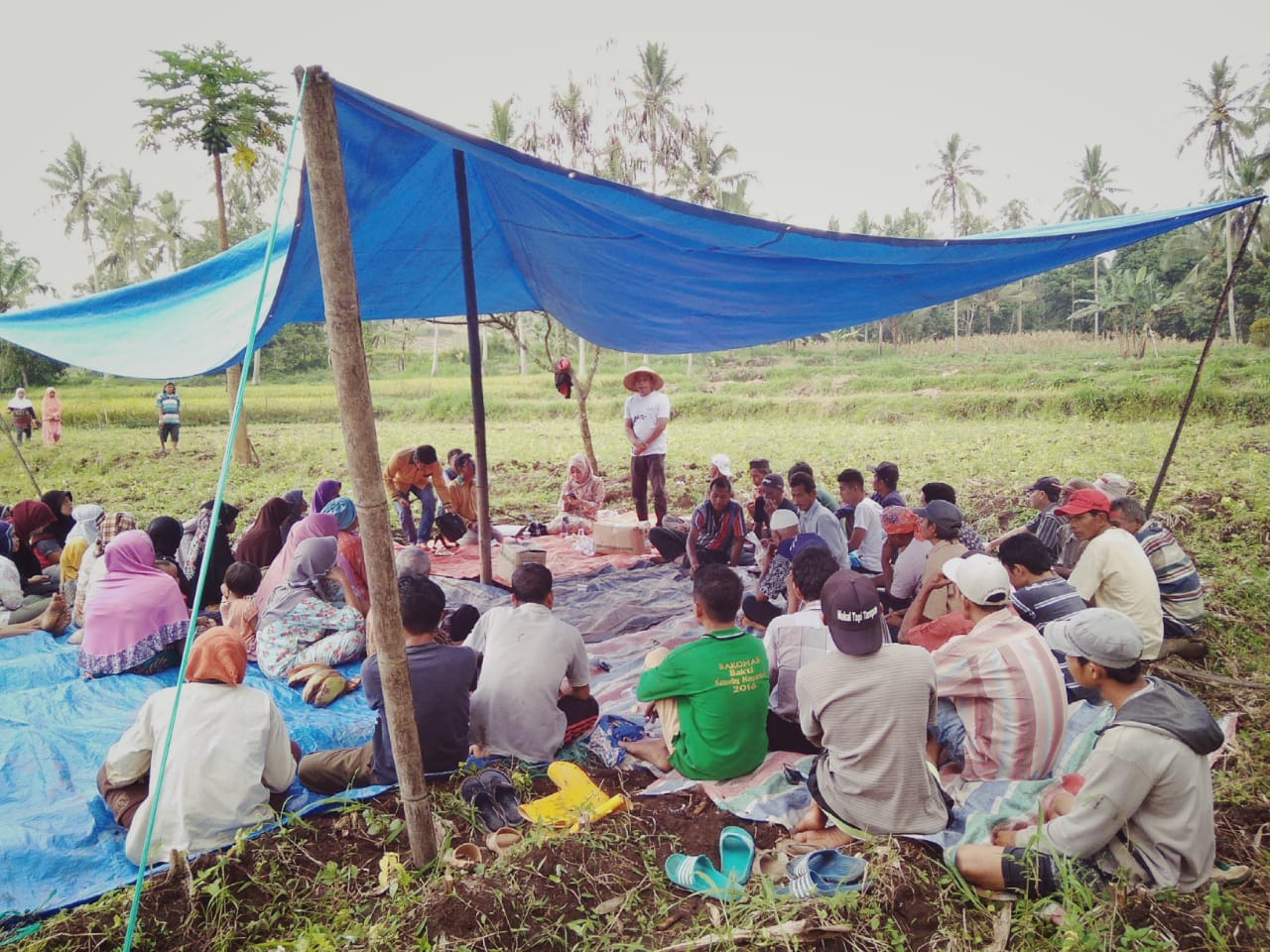 Nurkhalis Bertemu Petani Dan Berbagi Ilmu Pengetahuan Dan Pengalaman Sebagai Petani