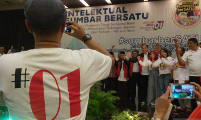 Aliansi Alumni Perguruan Tinggi di Sumatera Barat deklarasi dukung Jokowi