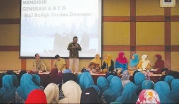 Sekolah Keluarga Ubggulan TP PKK Kota Bukittinggi Menggelar Kuliah Umum