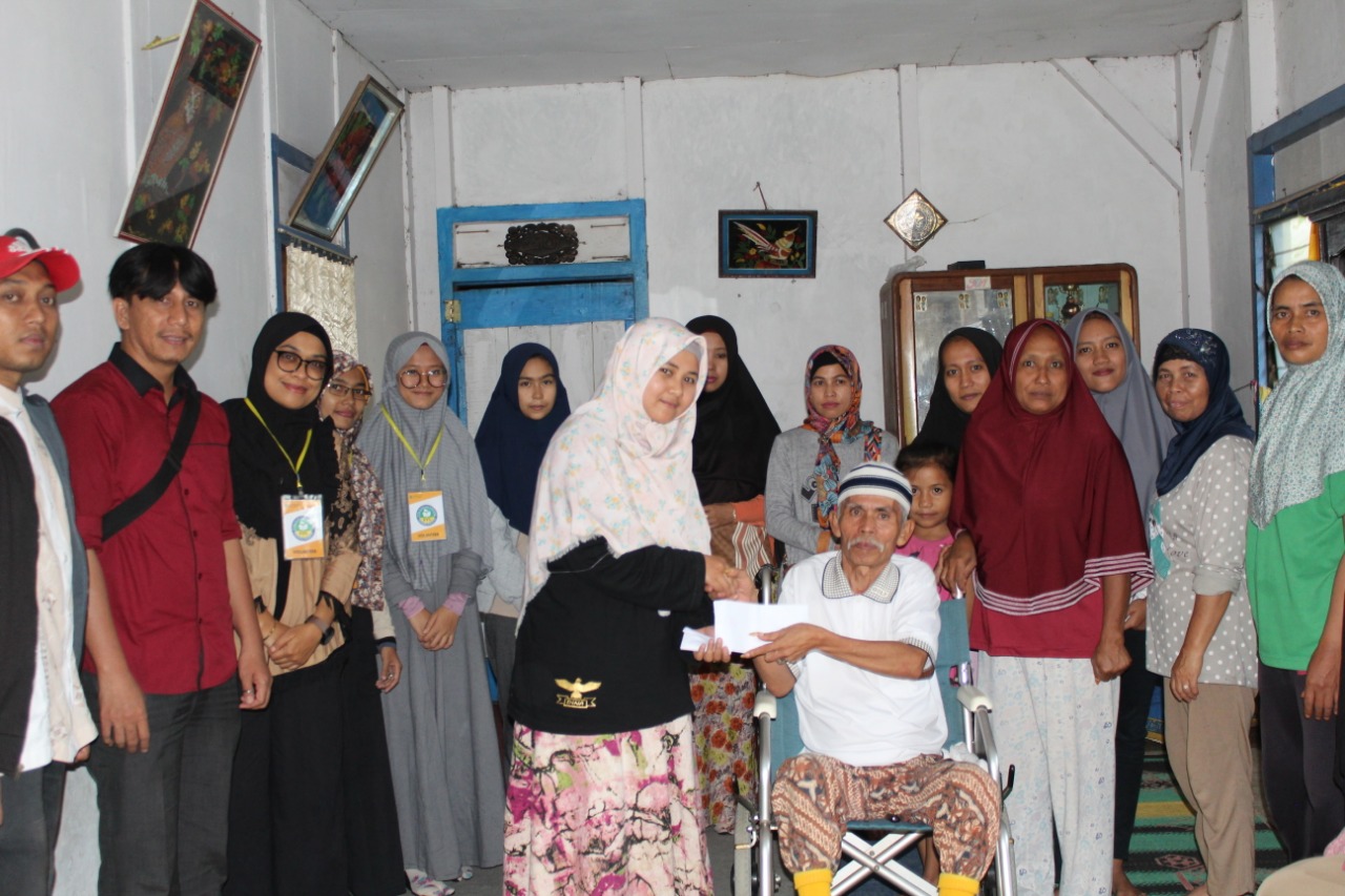 FPL Kota Padang Panjang Salurkan Bantuan Sembako dan Buku Tahap 12