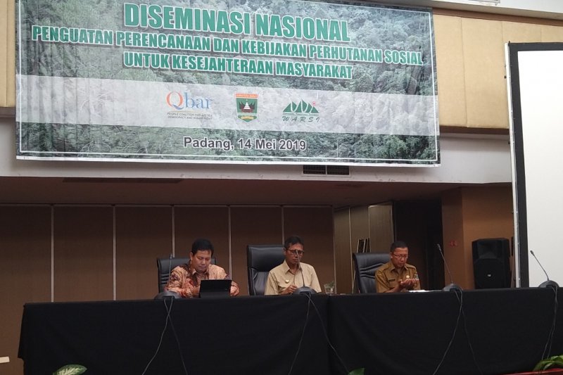 Gubernur: program perhutanan sosial menguntungkan Sumatera Barat
