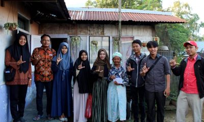 Tim Sinergi Literasi Kota Padang Panjang Salurkan Sembako dan Buku Untuk Lansia