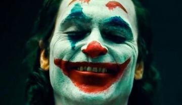 Apa itu Pseudobulbar Affect? Gangguan Sistem Saraf yang Membuat Joker Tertawa Tanpa Disadari