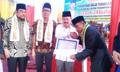 Gubernur Sumbar Hadiri Wisuda Santri ke-46 Ponpes Nurul Yaqin Ringan-ringan Padang Pariaman