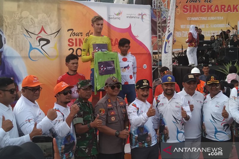 Tiga pebalap Indonesia bersaing sengit pada etape VI TdS 2019