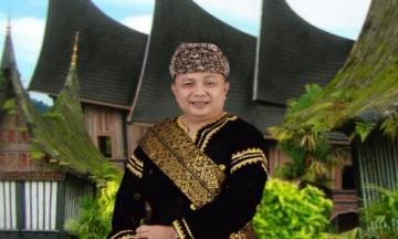 Muhammad Fikar Terima Gelar Sako dari Suku Tanjung Nagari Pauh IX Kuranji
