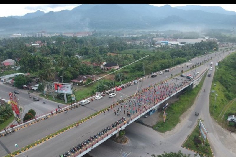 Ombudsman Sumbar soroti penggunaan Jembatan Layang Bandara Minangkabau sebagai lokasi senam