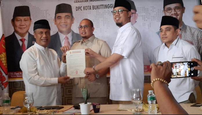 Erman Safar Kantongi SK Ketua DPC Gerinda dan Rekomendasi Calon Walikota Bukittinggi
