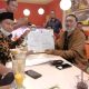 Hendrajoni tunjukan SK DPP, Bersama Dengan Hamdanus  ~ Beritasumbar