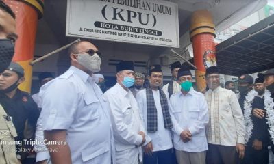 UAS bersama Ribuan Warga Antarkan Erman Safar – Marfendi ke KPU