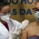 Indikasi Bunuh Diri Relawan Covid-19 China di Brasil, Ada apa dengan Pengujian Klinis Vaksin Covid-19? – Beritasumbar.com