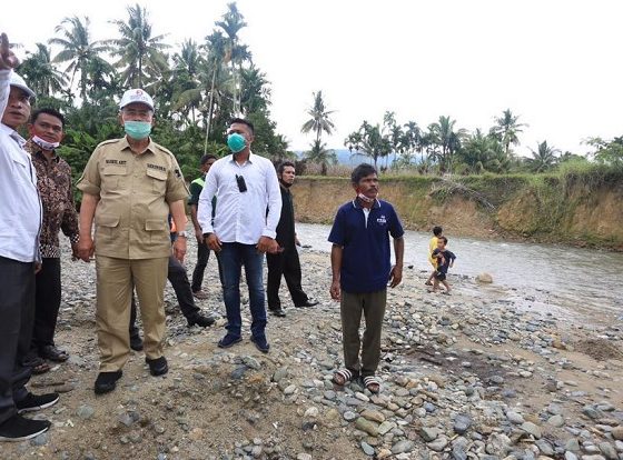 Dihantui Banjir, Warga Minta Nasrul Abit Normalisasi Batang Sumpur dan Sontang