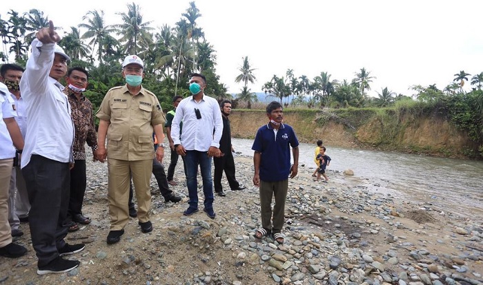 Dihantui Banjir, Warga Minta Nasrul Abit Normalisasi Batang Sumpur dan Sontang