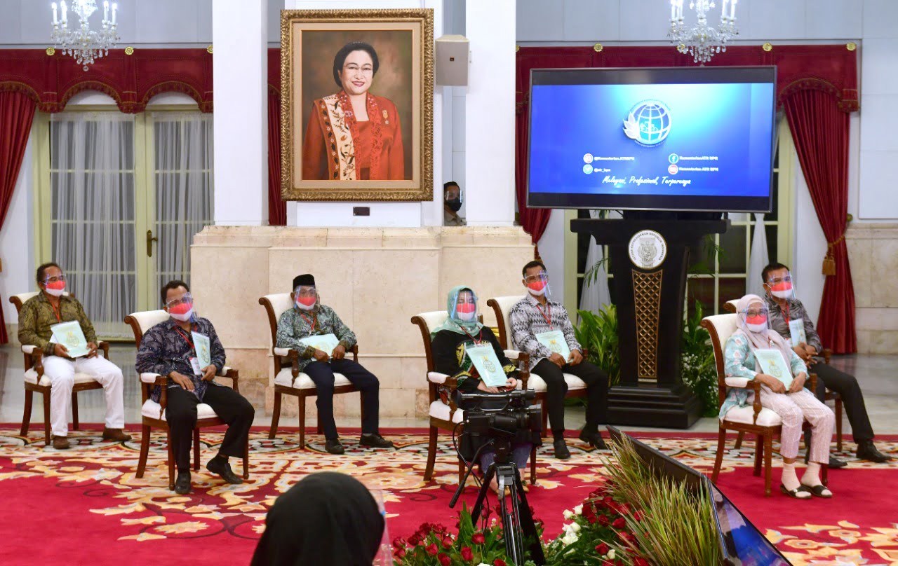 Peringati Hantaru 2020, Presiden Serahkan Satu Juta Sertifikat untuk Bidang Tanah di Seluruh Indonesia – Beritasumbar.com