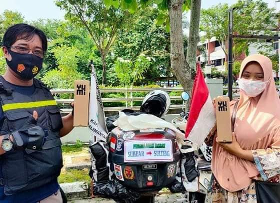 Dengan Sepeda Motor, Pasangan Ini Lakoni Perjalanan 4 Pulau Untuk Ikut MTQ Nasional ke 28 Di Sumbar – Beritasumbar.com