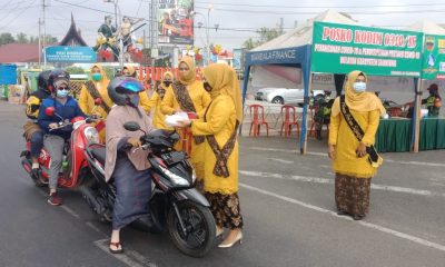 Polwan Dan ASN Polres Sijunjung Turun Ke Jalan Pakai Baju Kurung Basiba – Beritasumbar.com