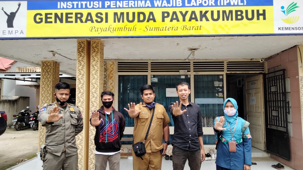 Asik Ngelem Dan Bawa Sajam, 3 Pemuda Diamankan Satpol PP Payakumbuh – Beritasumbar.com