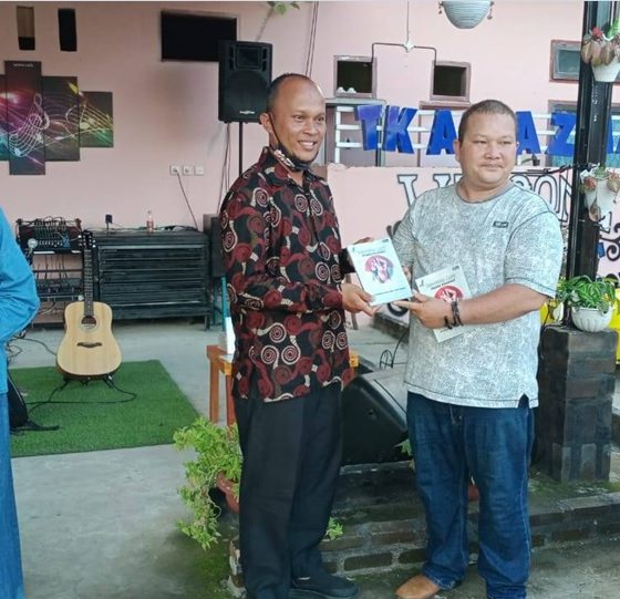 FPL Pasbar Rilis Buku Antologi Puisi ‘Indonesia Sakti, Pusaka Kusayang’ Karya 75 Pelajar se-Pasaman Barat – Beritasumbar.com