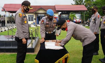 Cegah Narkoba Di Jajaran Internal, Personel Polres Sijunjung Tandatangani Fakta Integritas – Beritasumbar.com