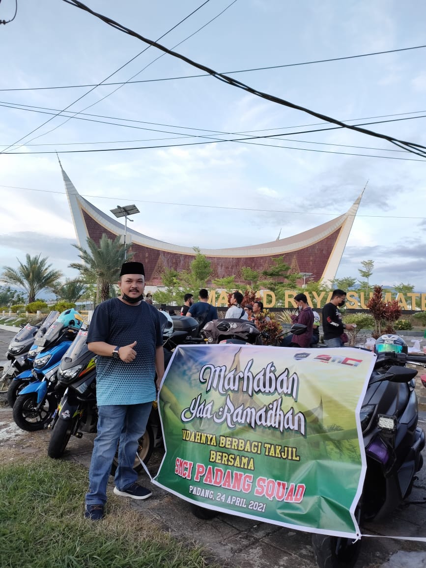 SMCI Squad Padang Adakan Kegiatan Bagi Bagi Pabukoan – Beritasumbar.com