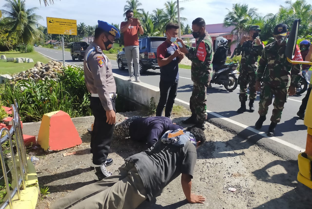 Pasca Penetapan Zona Merah di Kabupaten Padang Pariaman, Polsek Nan Sabaris Gelar Operasi Yustisi – Beritasumbar.com