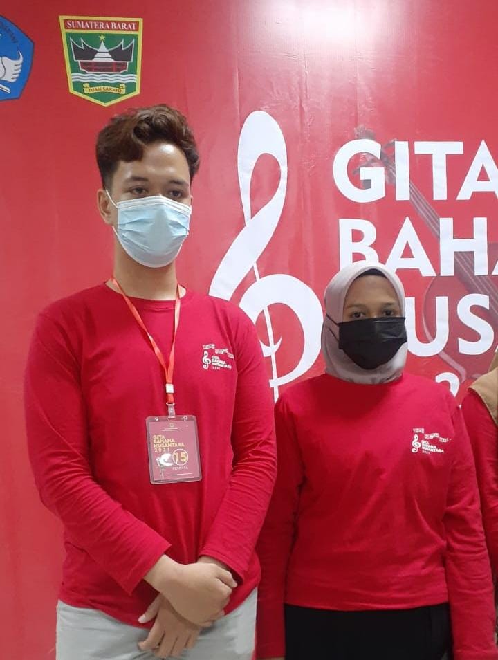 2 Pelajar Asal Payakumbuh Wakili Sumbar Tampil Di Paduan Suara Peringatan HUT RI Ke 76 Di Istana Negara – Beritasumbar.com