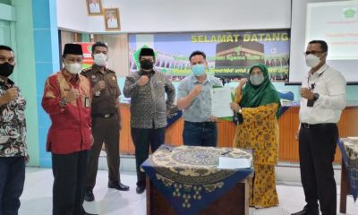 Penandatangan Kontrak Pembangunan Balai Nikah dan Manasik Haji Padang Panjang Barat Terlaksana – Beritasumbar.com