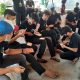 Pemuda Kampung Adat Balai kaliki Belajar Membuat Kerambit – Beritasumbar.com