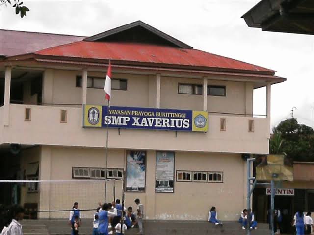 Puskesmas Mandiangin Bukittinggi Lakukan Vaksinasi Covid19 di SMP Xaverius – Beritasumbar.com