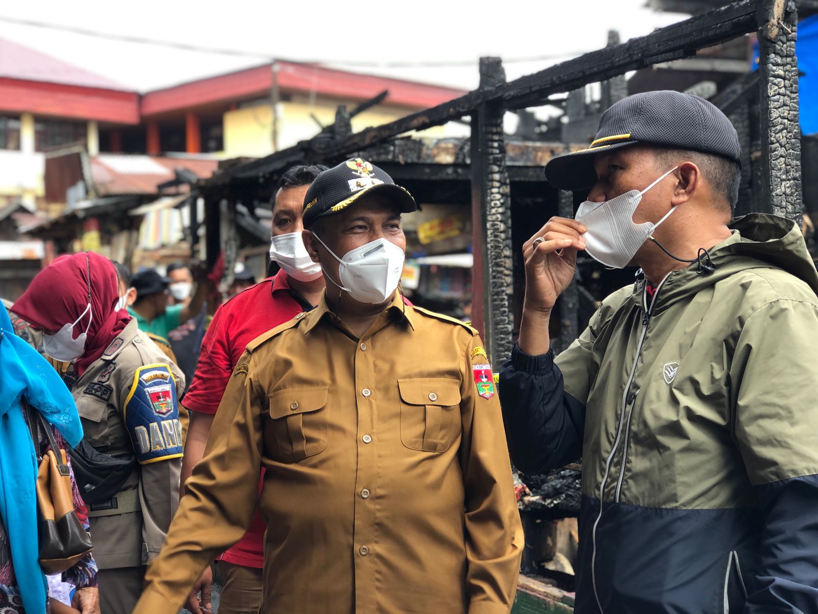 Tinjau Pasar Bawah yang Terbakar, Marfendi Minta Masyarakat Agar Berprasangka Positif – Beritasumbar.com